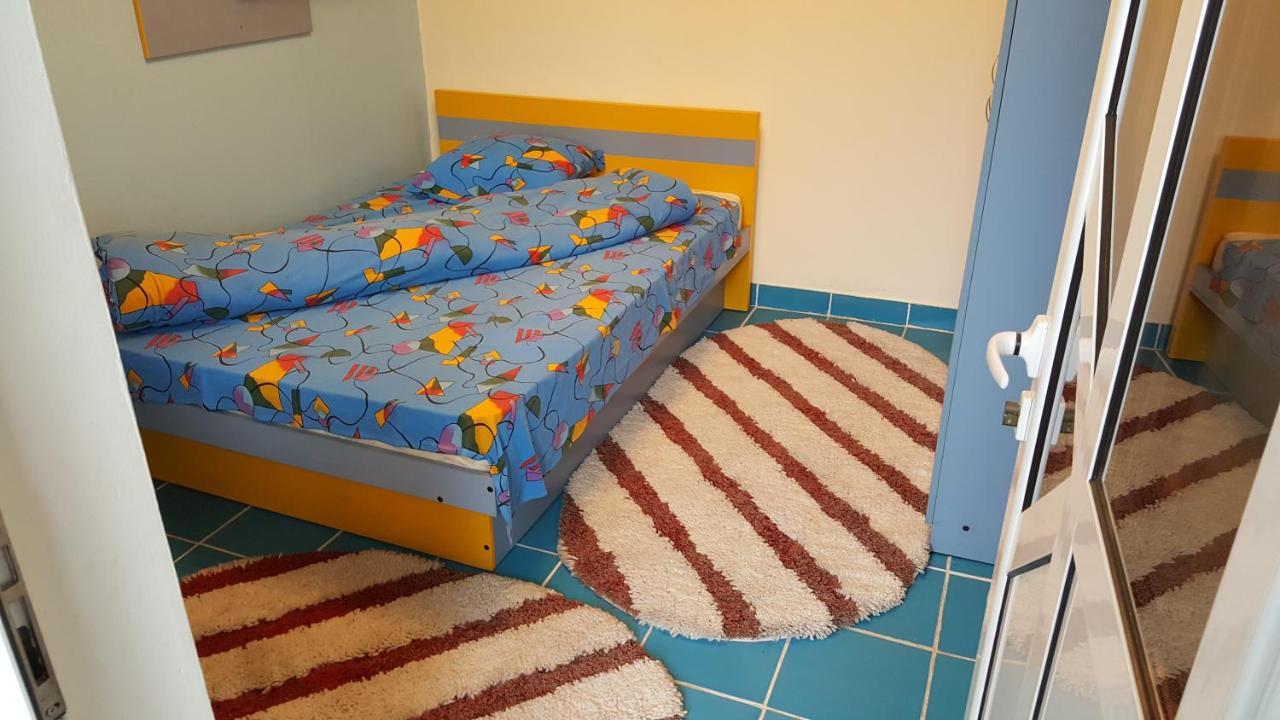 Aldesti  Casele Lena B&B 외부 사진